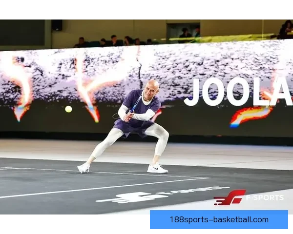 摇滚巨星邦·乔维现身迈阿密大师赛与网坛名将萨芬卢布合影互动